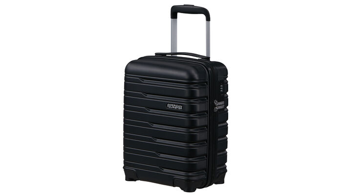 Uppfyller Ryanairs och Wizz Airs storlekskrav för gratis kabinbagage ombord