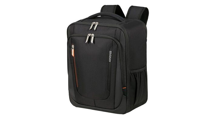 Uppfyller Ryanairs och Wizz Airs storlekskrav för gratis kabinbagage ombord