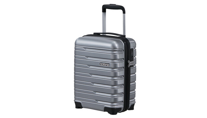 Uppfyller Ryanairs och Wizz Airs storlekskrav för gratis kabinbagage ombord