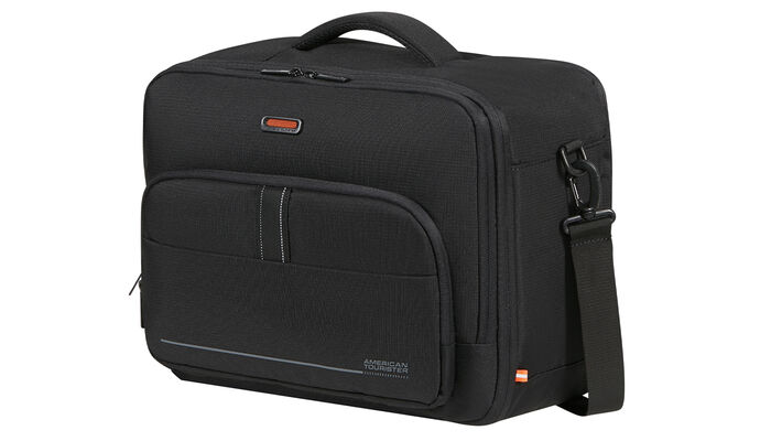 Uppfyller Ryanairs och Wizz Airs storlekskrav för gratis kabinbagage ombord