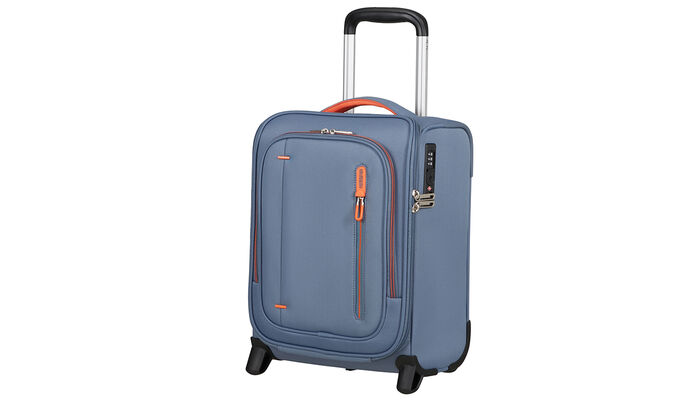 Uppfyller Ryanairs, Vuelings och Wizz Airs storlekskrav för gratis kabinbagage ombord