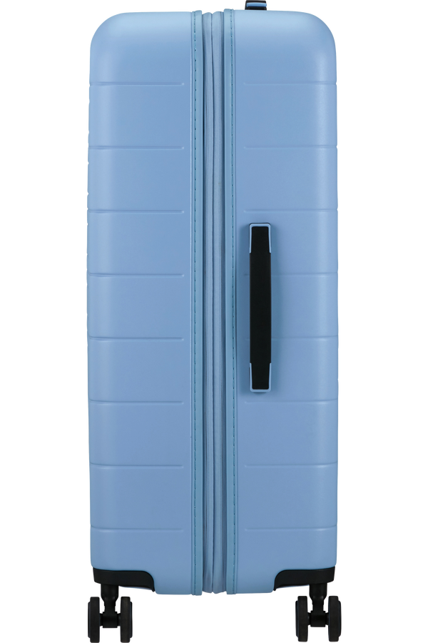 American Tourister Novastream Spinner TSA Exp. 77cm  Pastel Blue