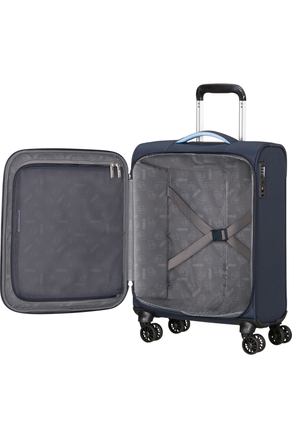 American Tourister Cloudrider Spinner TSA S  Sky Navy American Tourister Cloudrider Spinner TSA S  Sky Navy