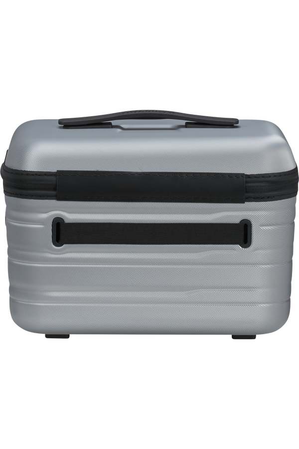 American Tourister Flashline Beauty Case  Sky Silver American Tourister Flashline Beauty Case  Sky Silver