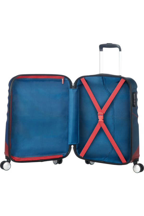 American Tourister Wavebreaker Disney Spinner 55cm  Captain America Close-Up American Tourister Wavebreaker Disney Spinner 55cm  Captain America Close-Up