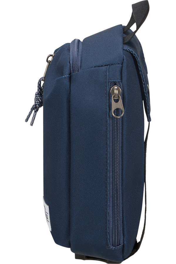 American Tourister Brightup Sling Bag Zip  Navy American Tourister Brightup Sling Bag Zip  Navy