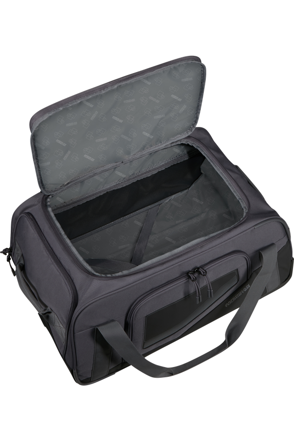 American Tourister City Racer Duffle with wheels S  Black American Tourister City Racer Duffle with wheels S  Black