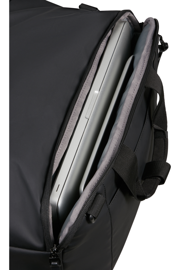 American Tourister Streethero 3-Way Boarding Bag Limited  Urban Camo