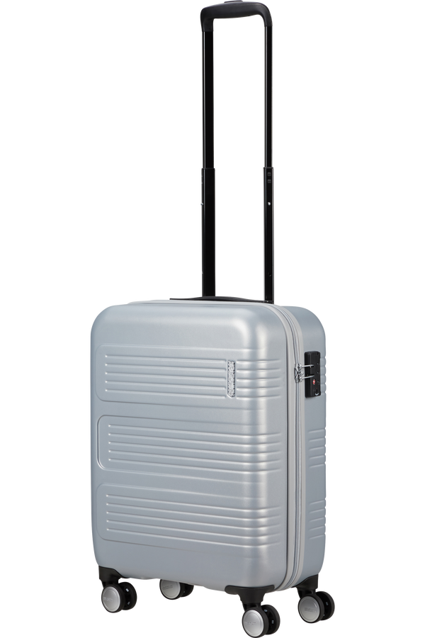 Summerville 55cm Resv&auml;ska med 4 hjul