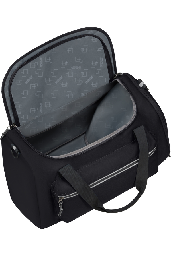 American Tourister Brightup Duffle Zip  Black American Tourister Brightup Duffle Zip  Black